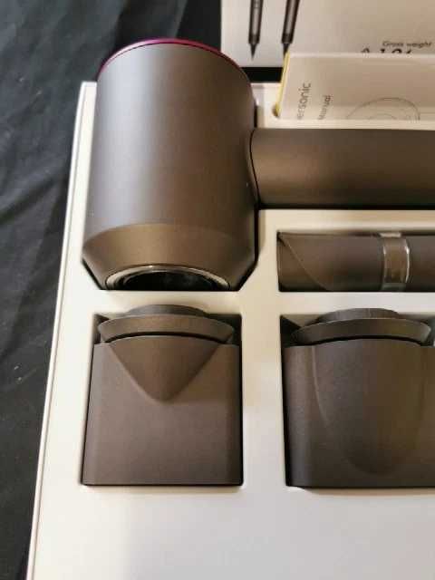Сешоар Dyson SUPERSONIC HD01UK, 1600W с чанта за съхранение
