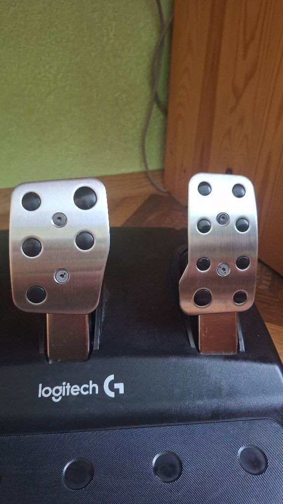 Гейминг волан Logitech G29