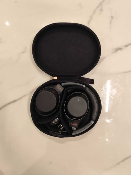 Sony WH-1000Xm3 слушалки