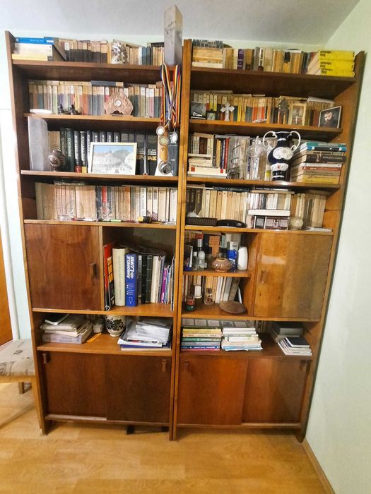 Mobila biblioteca modulara