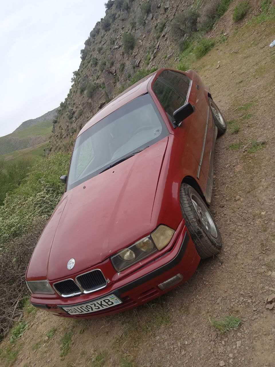 Продаю BMW E36 на бензини