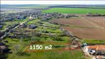 Продава 1150 м2 дворно място с ток и вода, на 37 км от морето