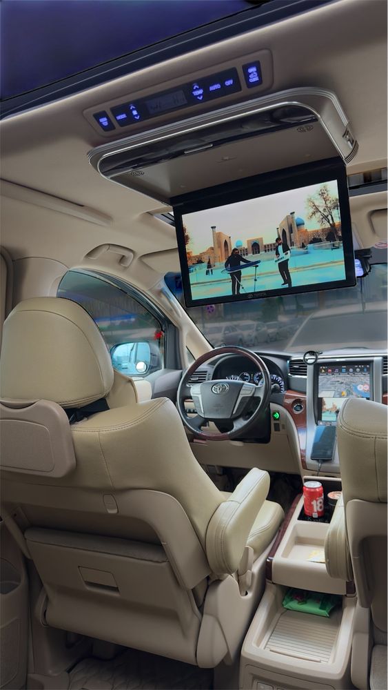 Toyota Alphard 3.5 sotiladi