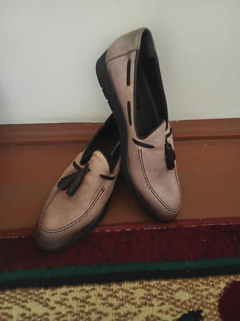 Tufli atiga 15$ yana kelishamiz