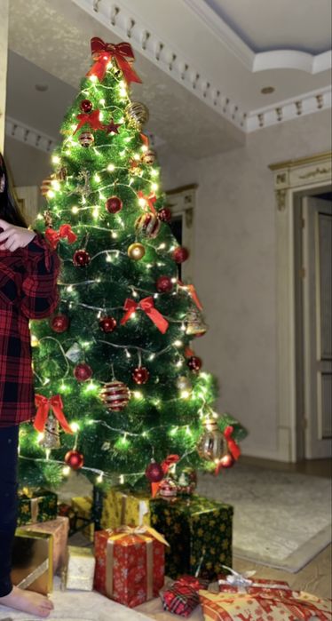 Арча - Елка 2.10м уйинчоклари билан бирга