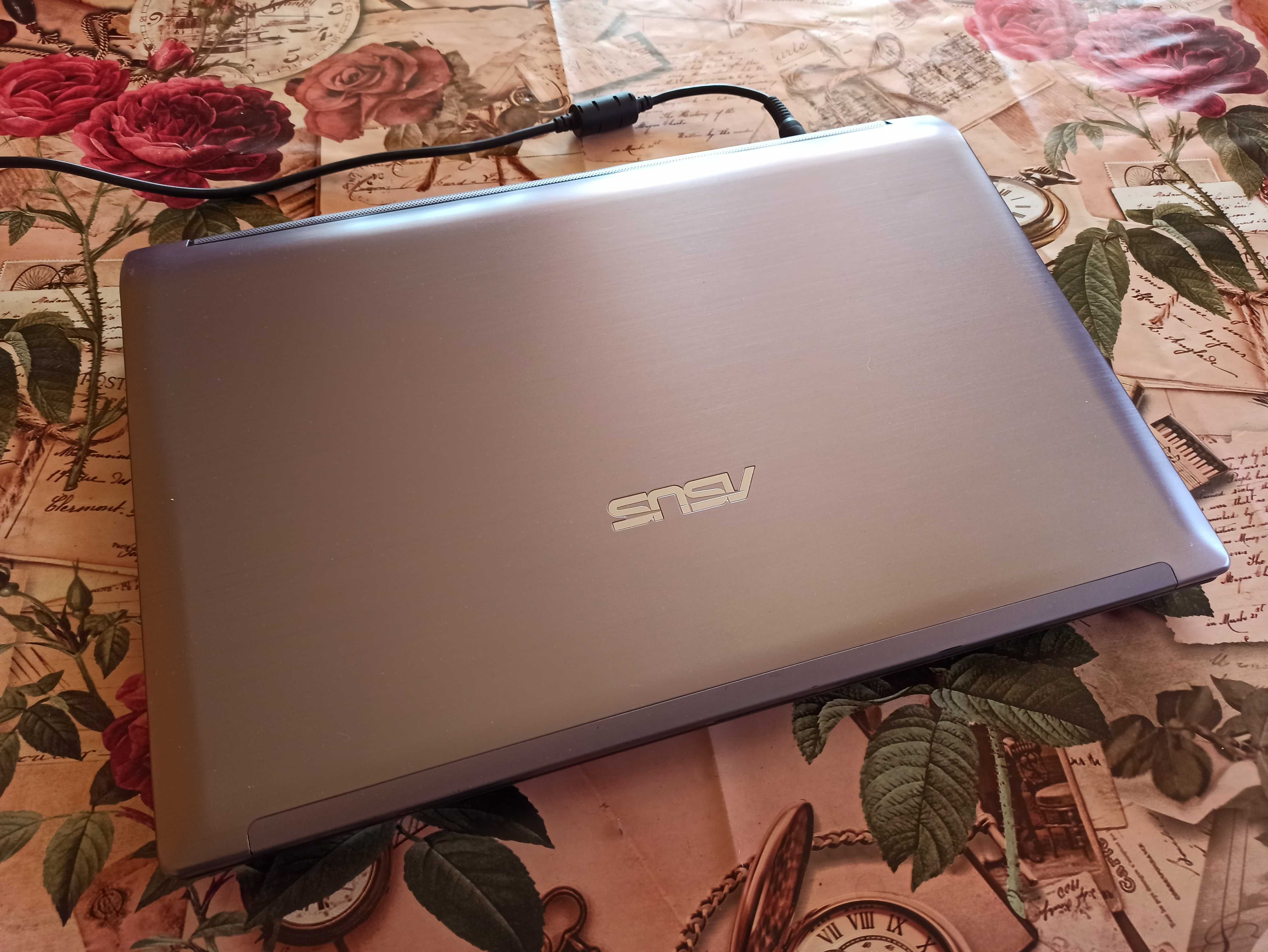 Бърз Лаптоп ASUS с Intel Core i5 / 8Gb RAM / GeForce 540M 2Gb/ SSD