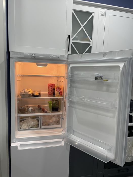 Продам холодильник indesit ds 316 w