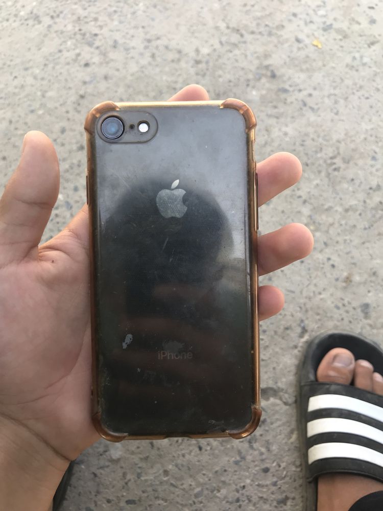 IPhone 8 ёмкость 83