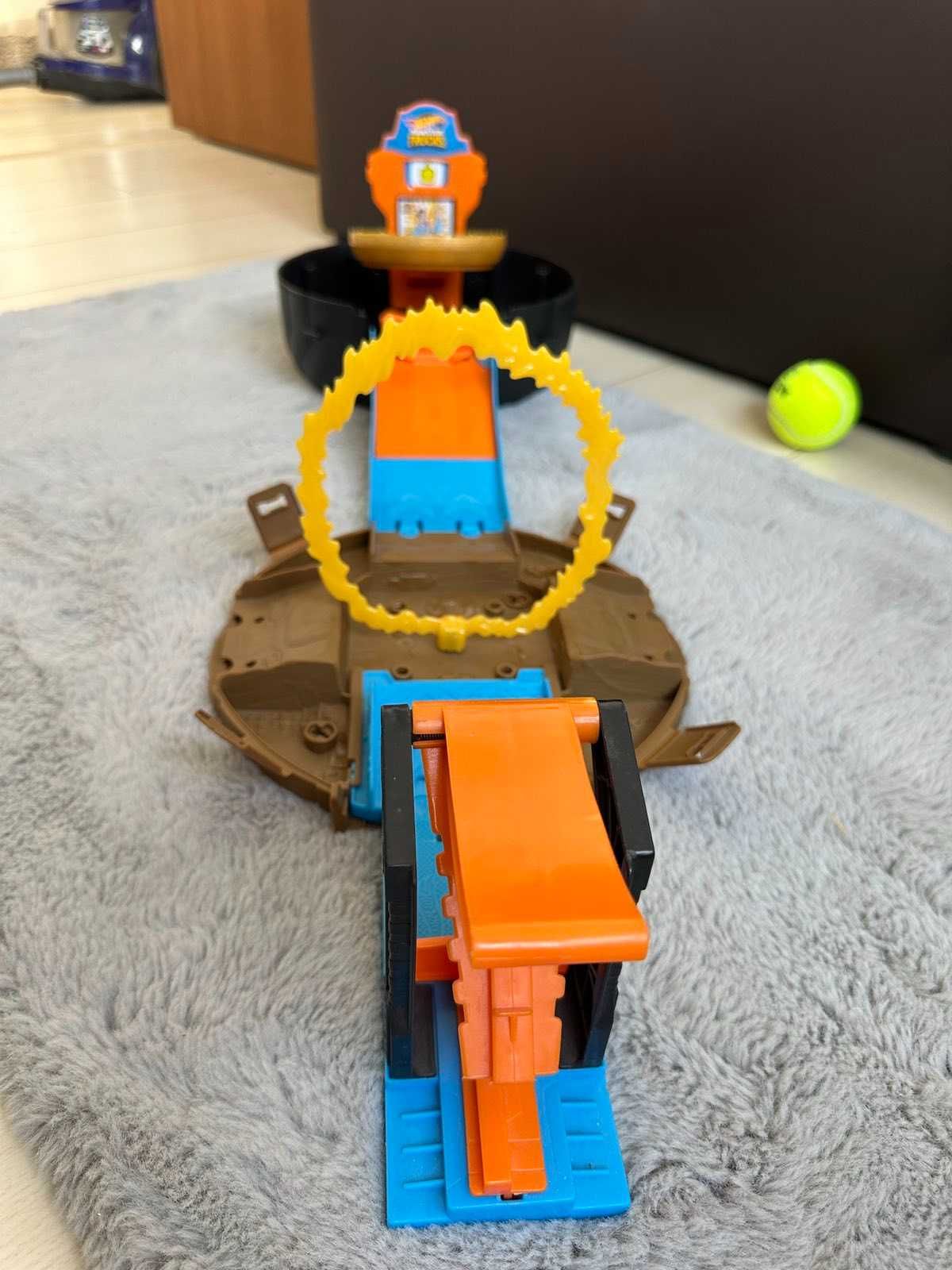 Hotwheels Monster trucks Писта използвана малко