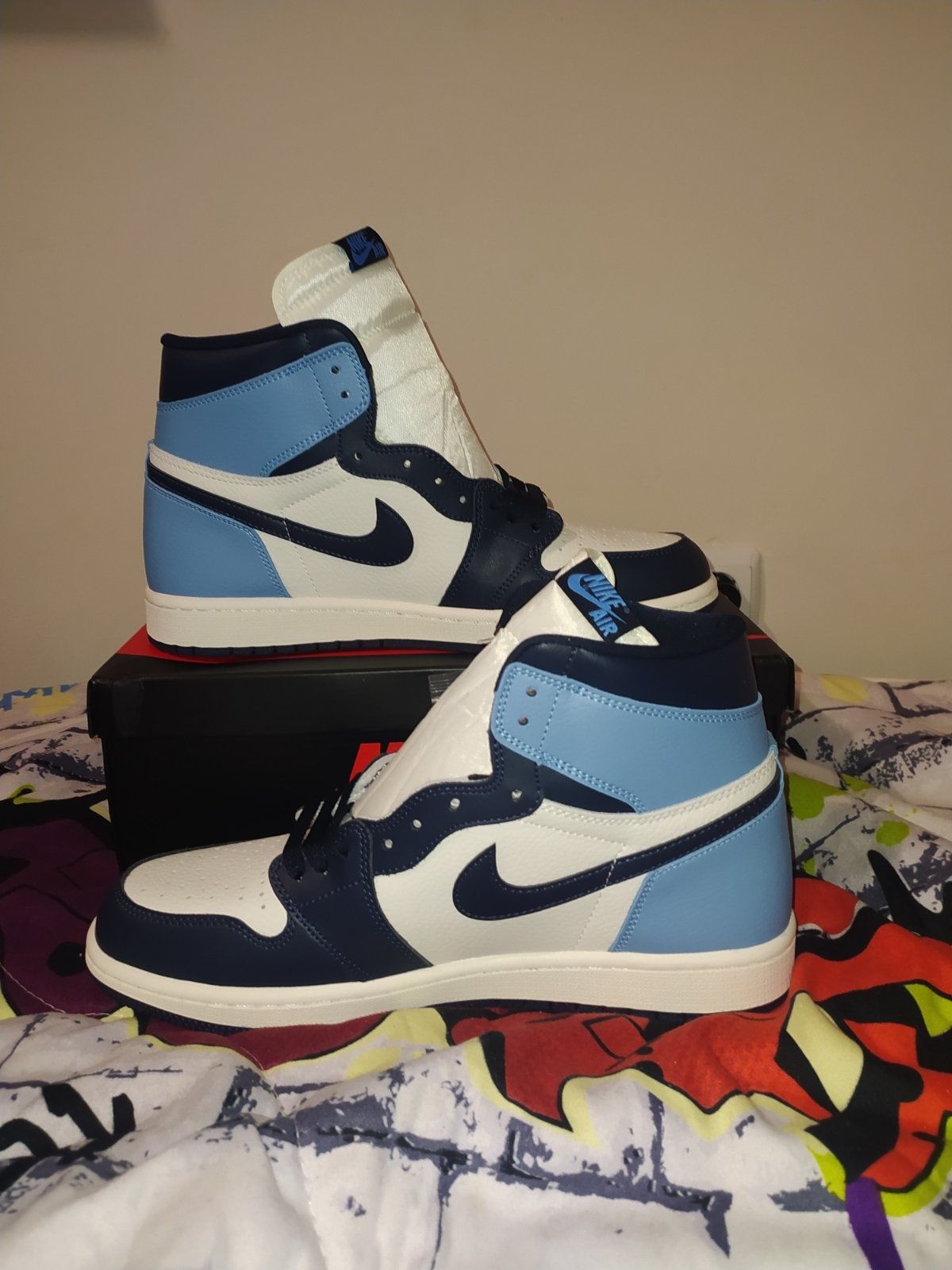 Jordan 1 Retro High Obsidian