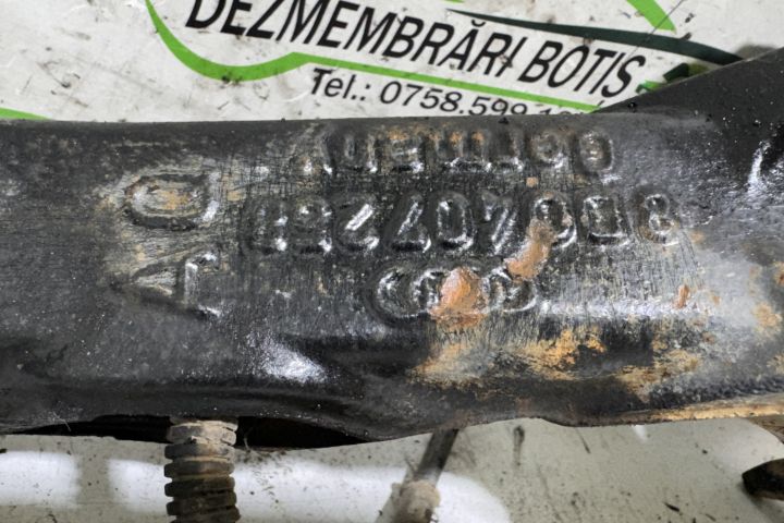 Fuzeta fata dreapta 8D040725 Audi A4 B5