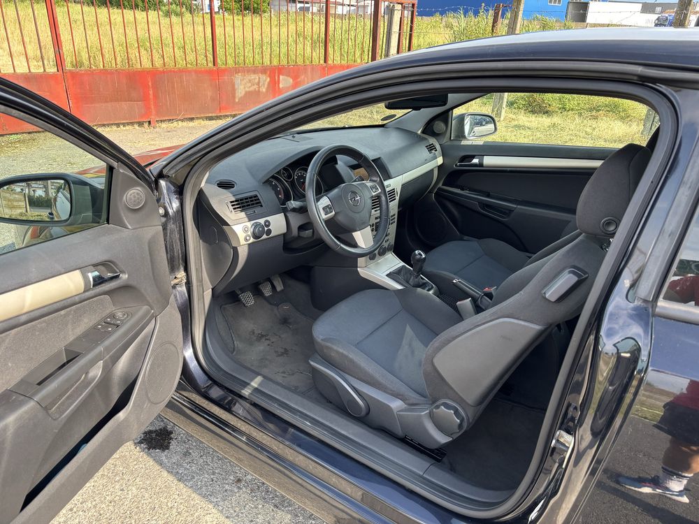 Vand opel astra GTC