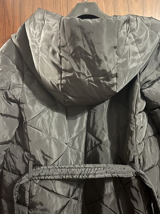 Две черни якета Benneton и Reserved