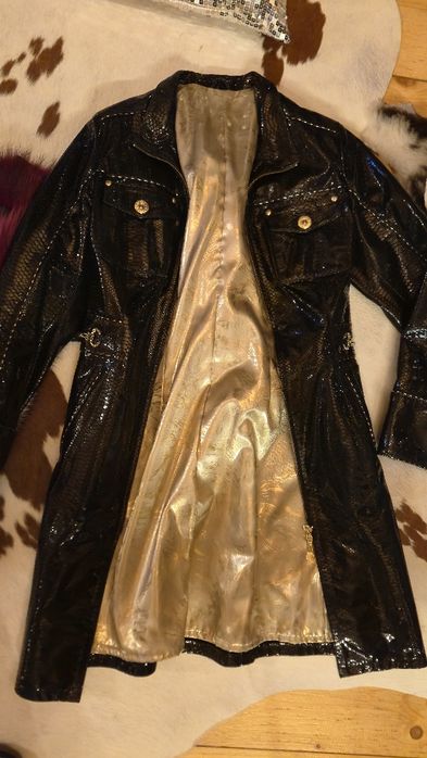 Якета,сака,връхни