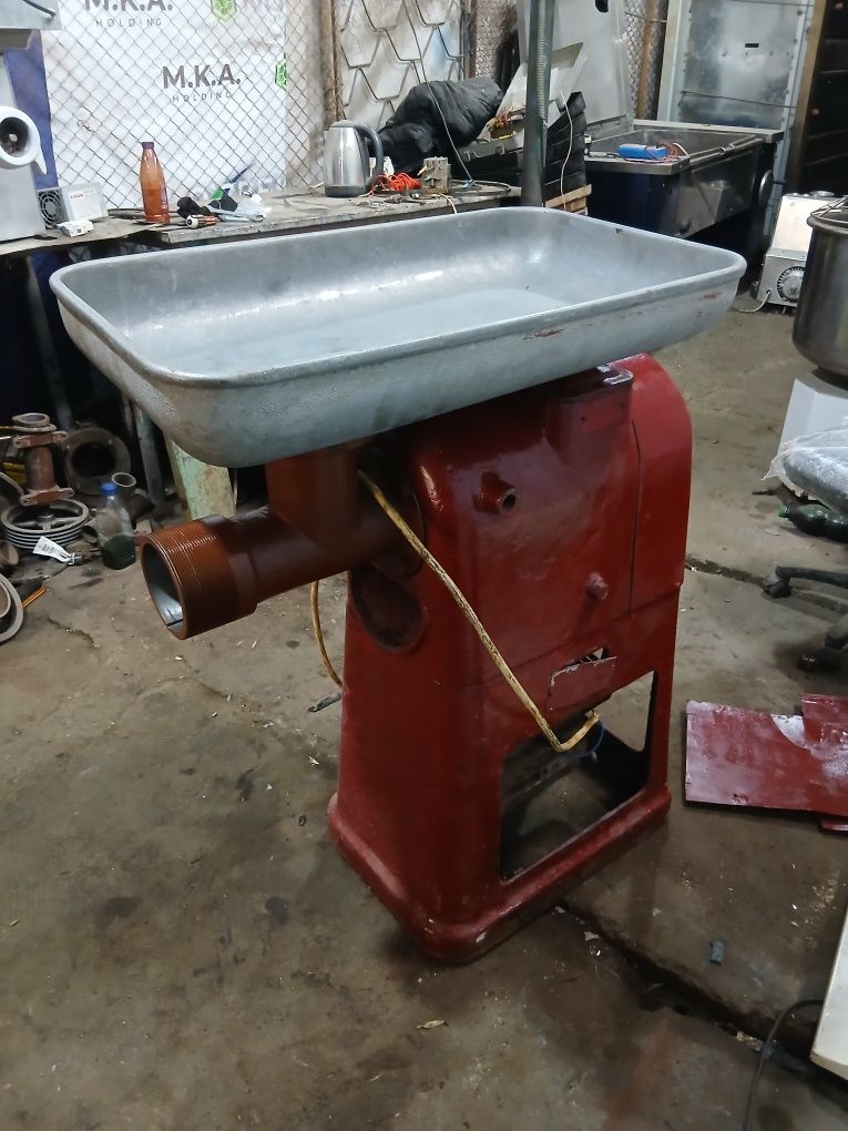 Mesarubka MIM 600