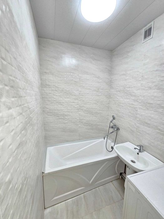 Тайер 2хонали Евро ремонтли уй сотилади. Чилонзор. 19-квартал.