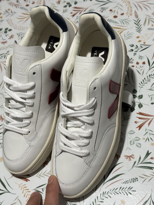 Veja v12 Unisex marime 39