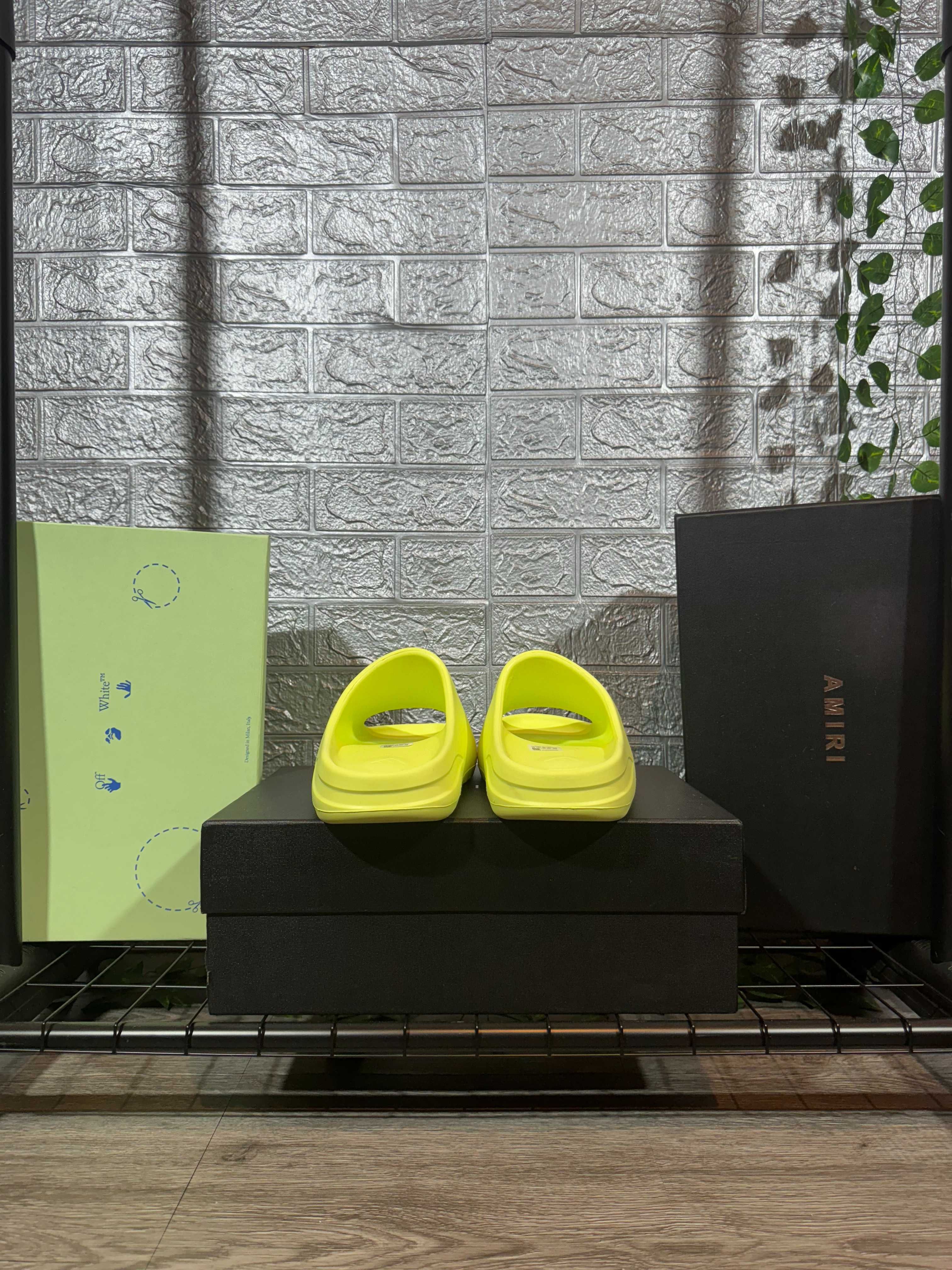 Yeezy Slides Marimea 46