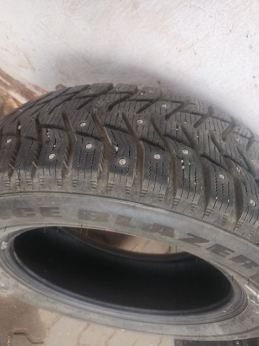 Продам резину 225 60 р17 зима шипы