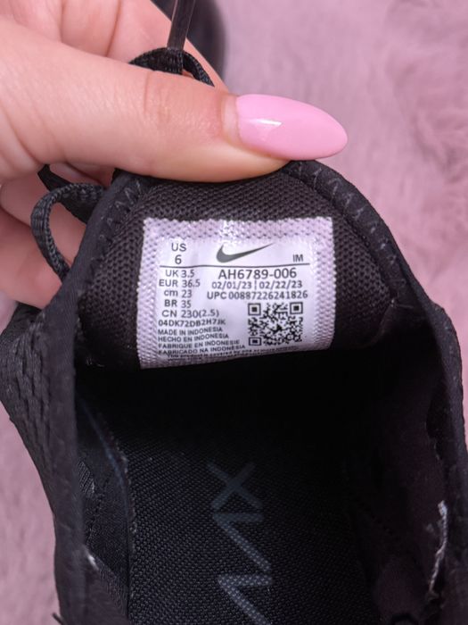 Nike Air Max 270
