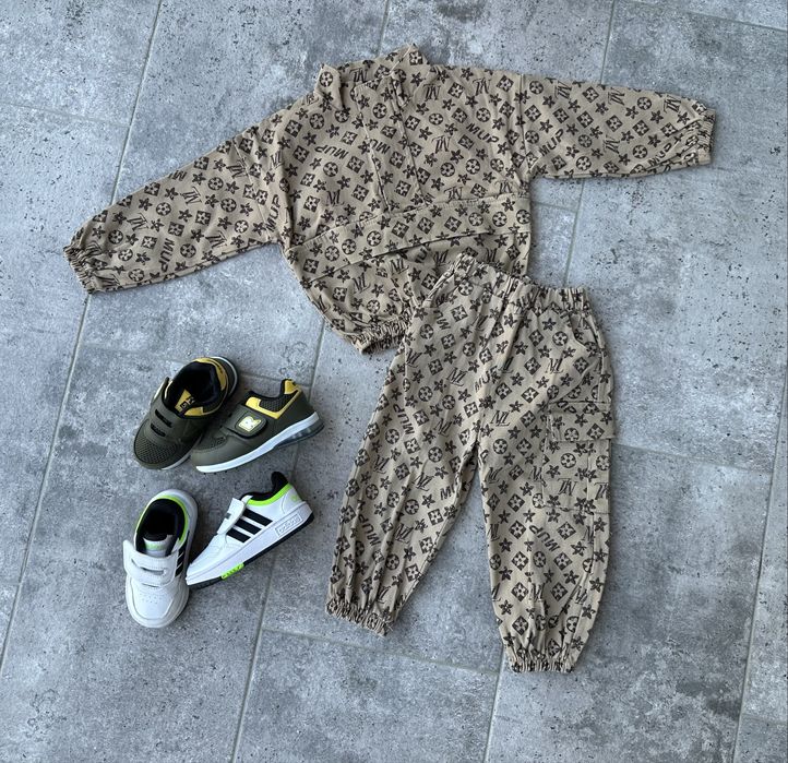 Mini lot bebe impecabil
