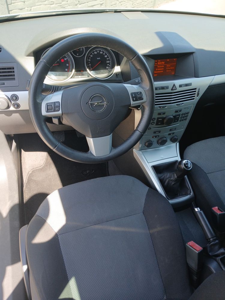 Vând Opel Astra H 1.4 Benzina 2009 Combi