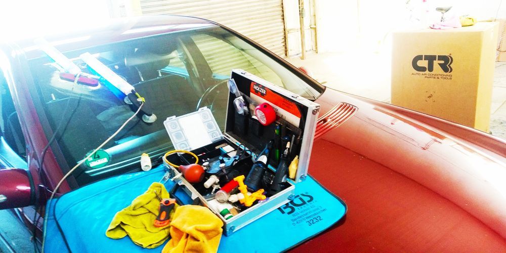 Reparatii parbrize, Polish faruri, Incarcare Freon  R134a și R1234yf