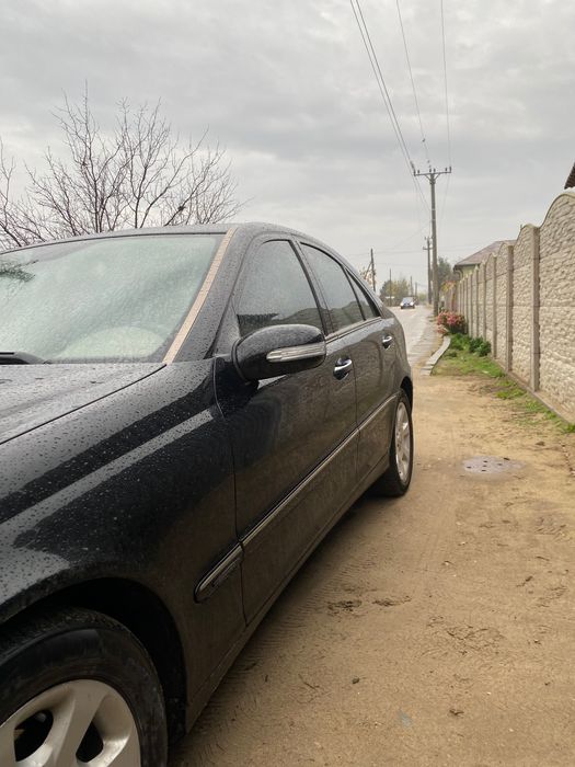 Vand sau schimb Mercedes C200 CDI, 2007
