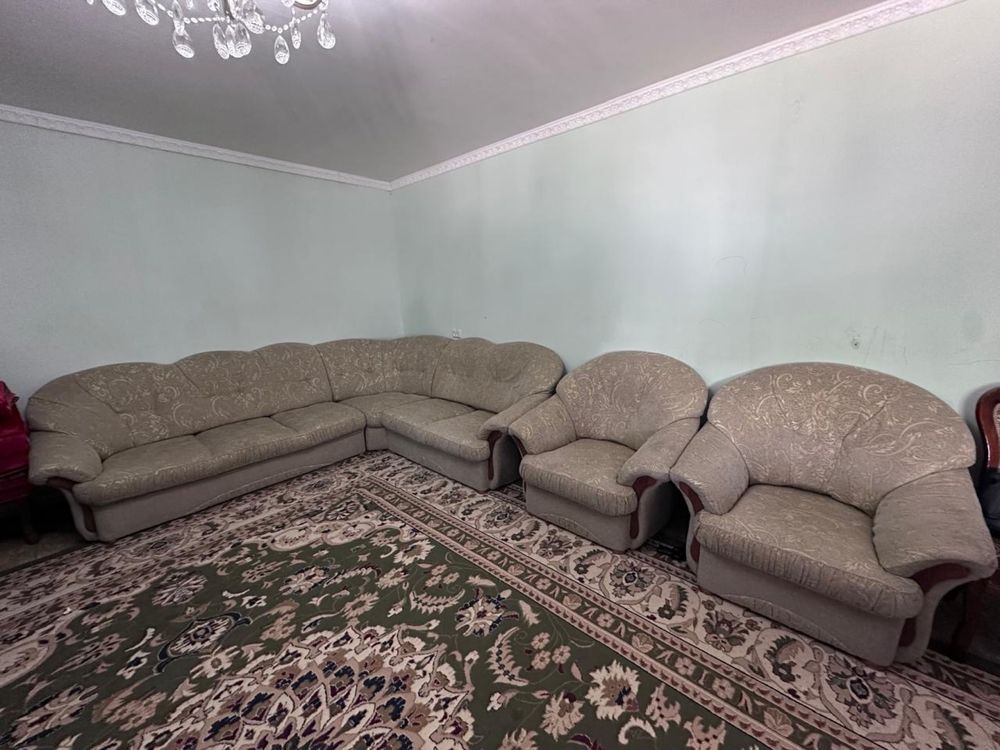 Диван стол и стуля