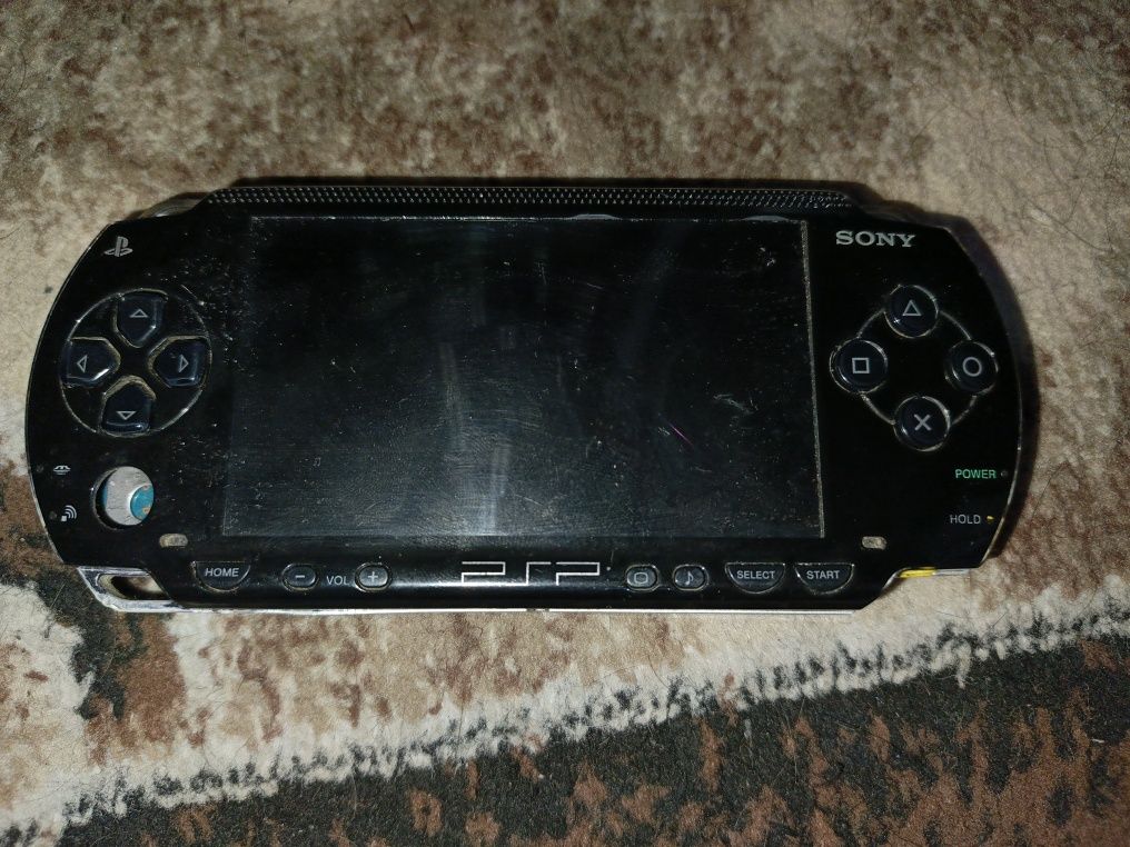 PSP 1001 экран поврежден, нет джойстика