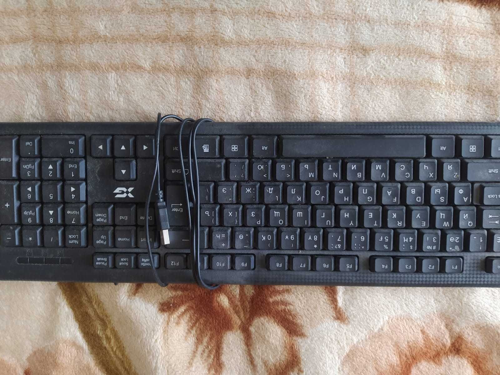 Продам клавиатуру