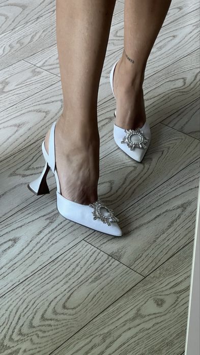 Pantofi satin 38
