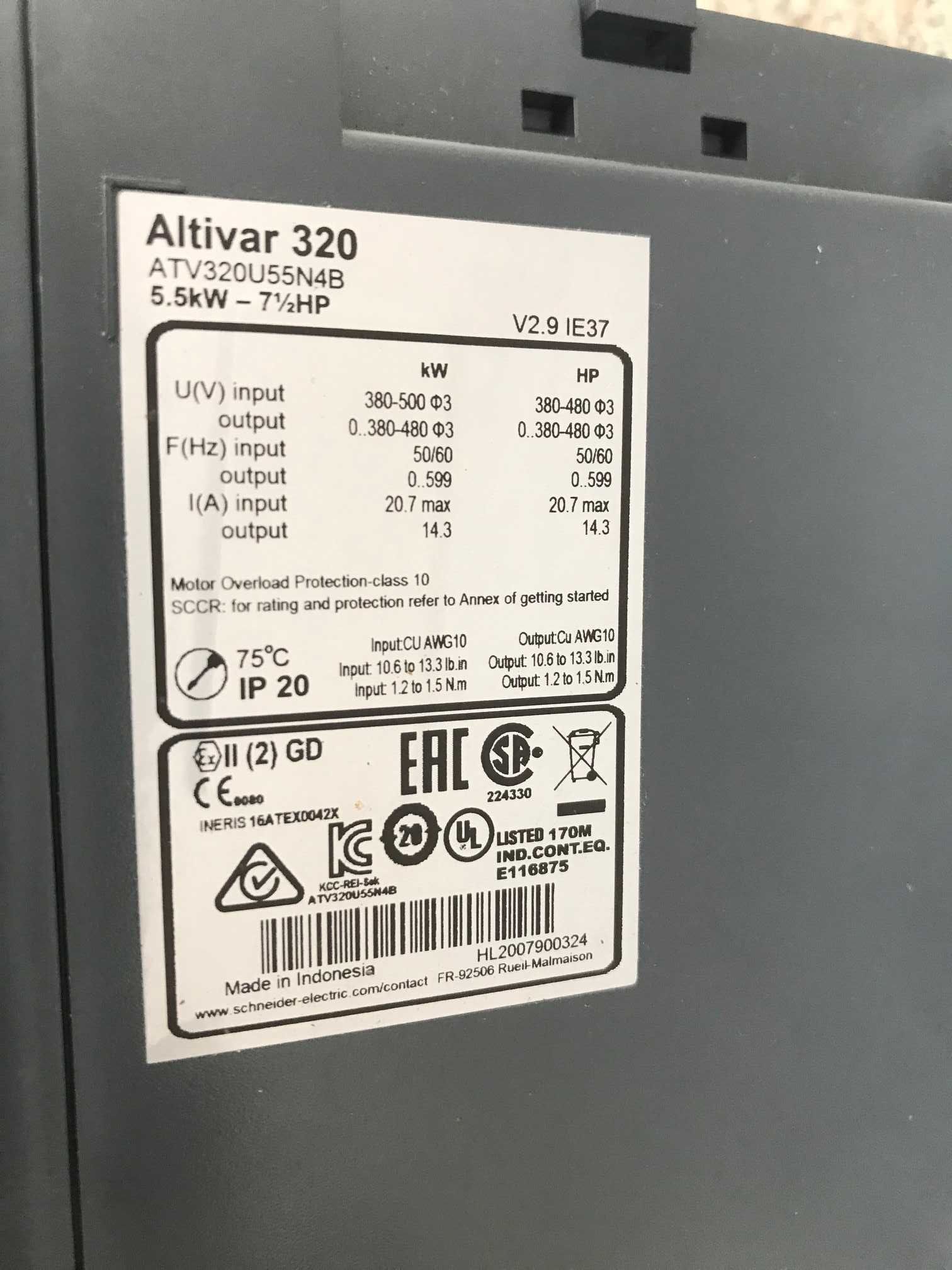 Честотен регулатор(инвертор)ALTIVAR320 5,5кw 400V AC