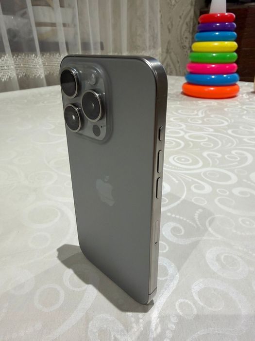 Iphone 15 pro gray