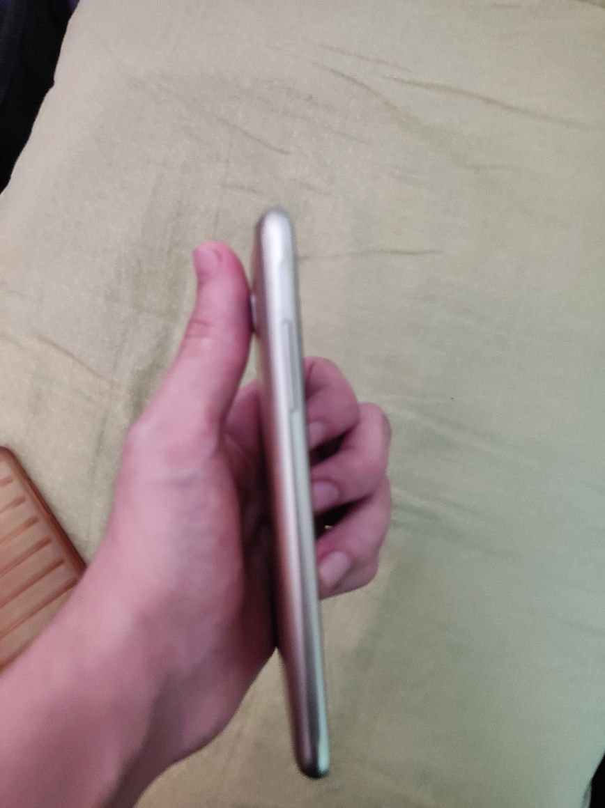Telefon Samsung J3