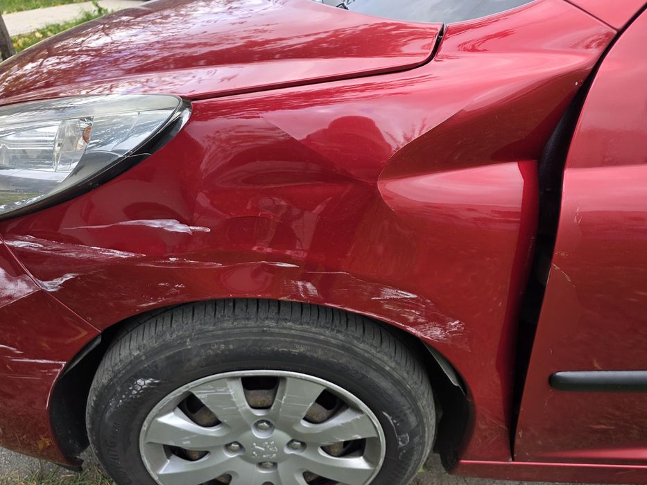 Vand Peugeot 207 1.4 benzina