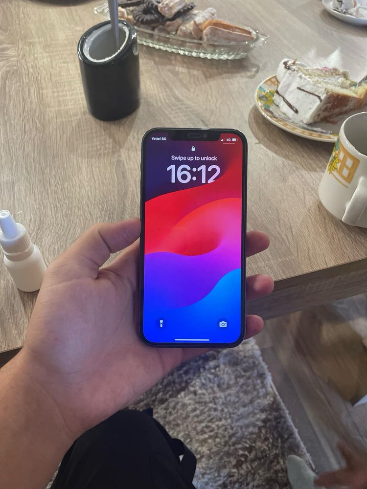 iPhone 12 Pro 84% Baterry