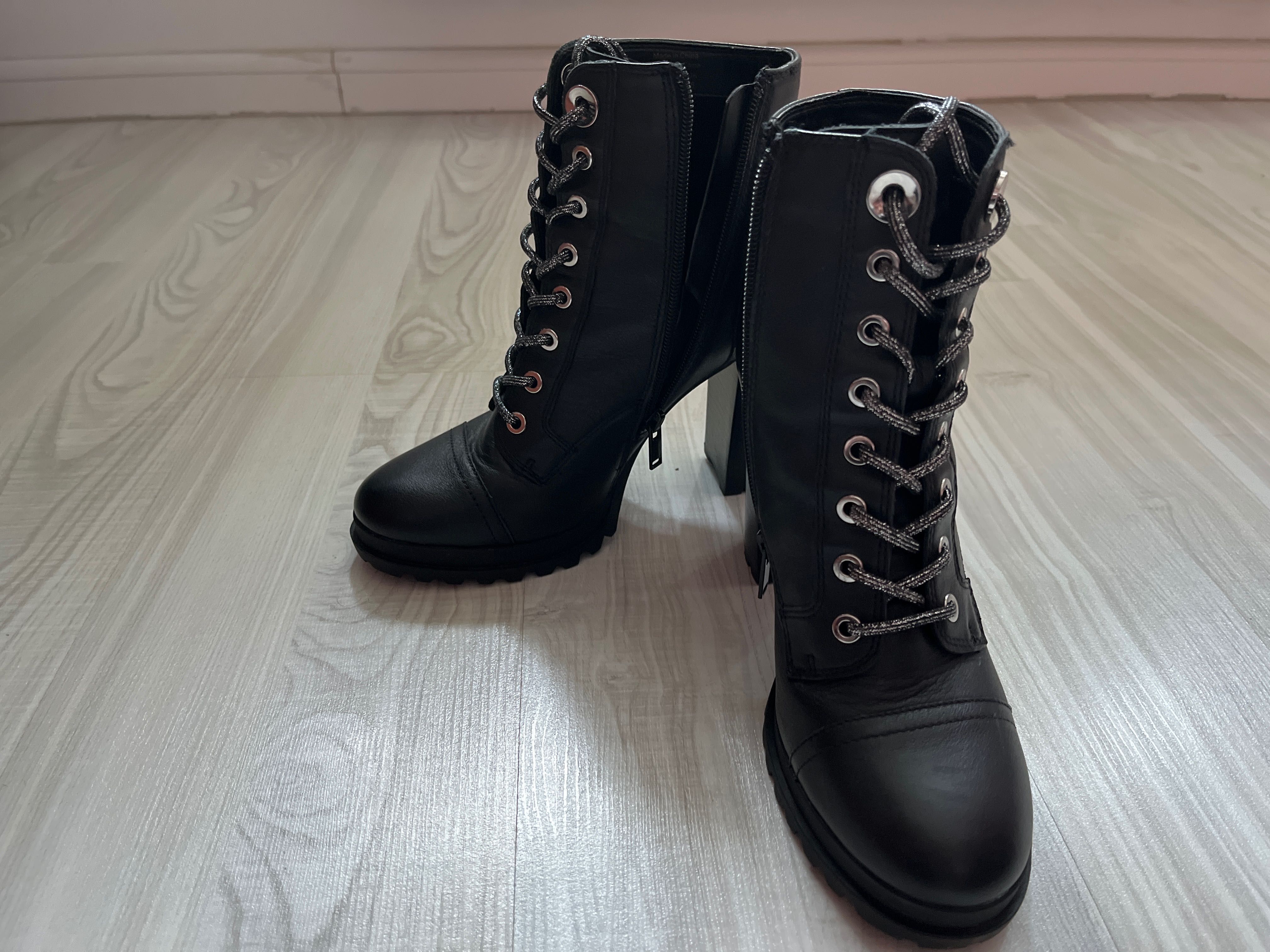 Botine din piele, marca Aldo