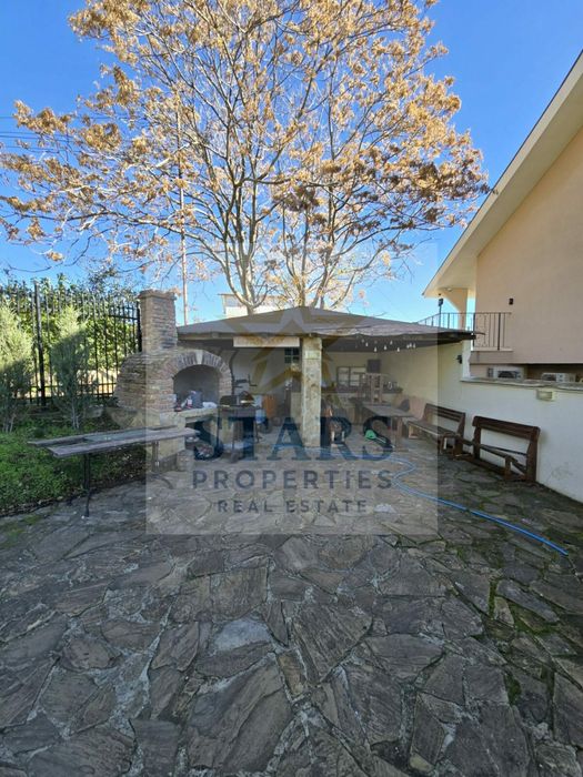 двустаен обзаведен