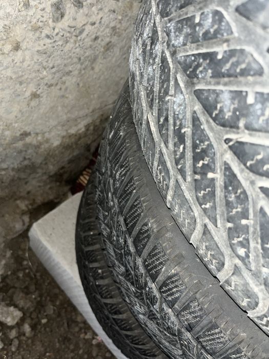 Vând anvelope M+S x4 205/55 R16 -5x110, M+S x4 195/65 R15 -5x120