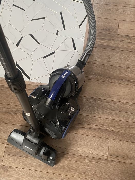 Новый нерабочий пылесос