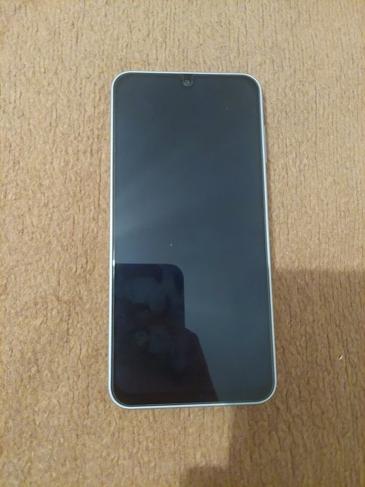 Samsung a16 5g ЧИСТО НОВ