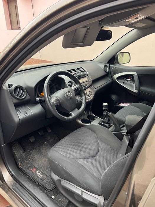 Toyota Rav 4 2010