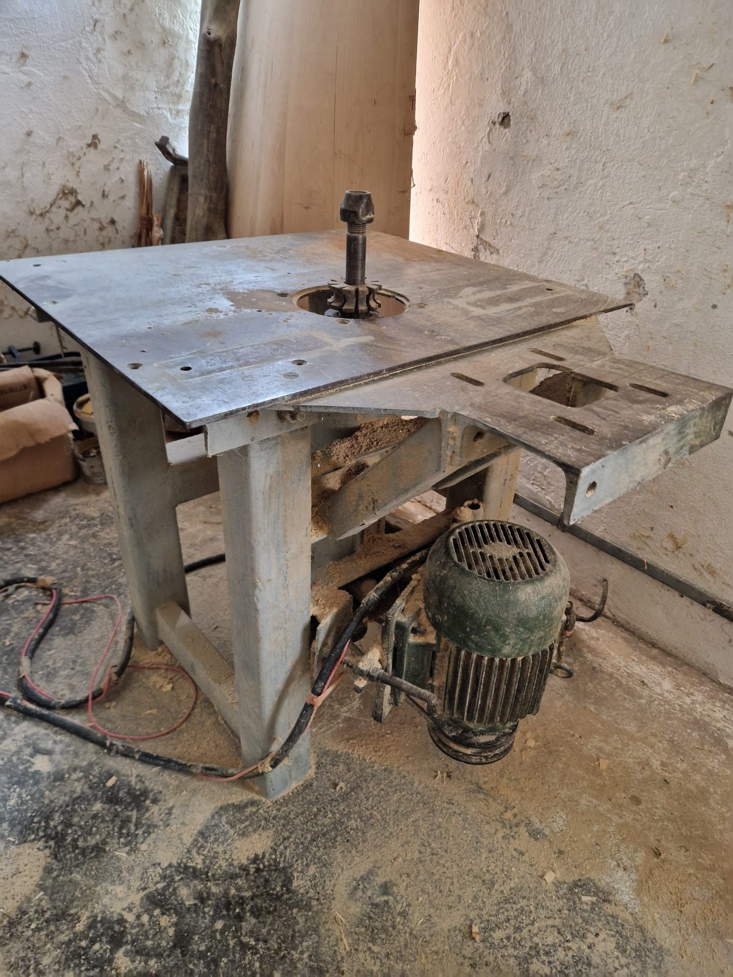 Utilaje prelucrare lemn