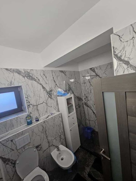 Vand apartament  3 camere ,totul nou