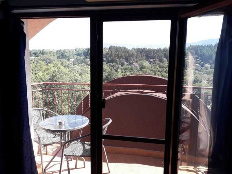 Дава се под наем Едностаен апартамент в Банкя - 60 кв.м за 425 € - Снимка #2
