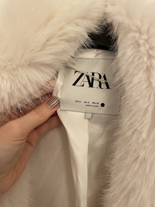 Blanită albă Zara, din colectia trecută.