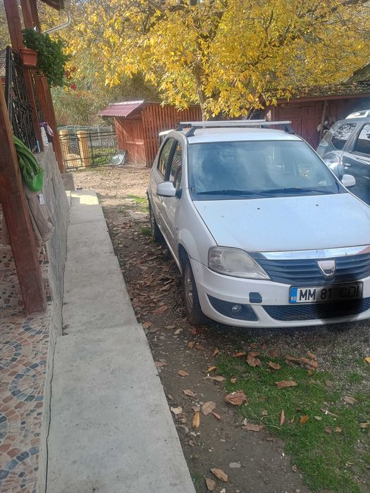 Vând Dacia Logan 2009