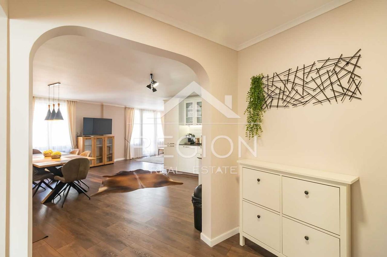 Дава се под наем Тристаен апартамент в Варна, Център - 105 кв.м за 1320 € - Снимка #6