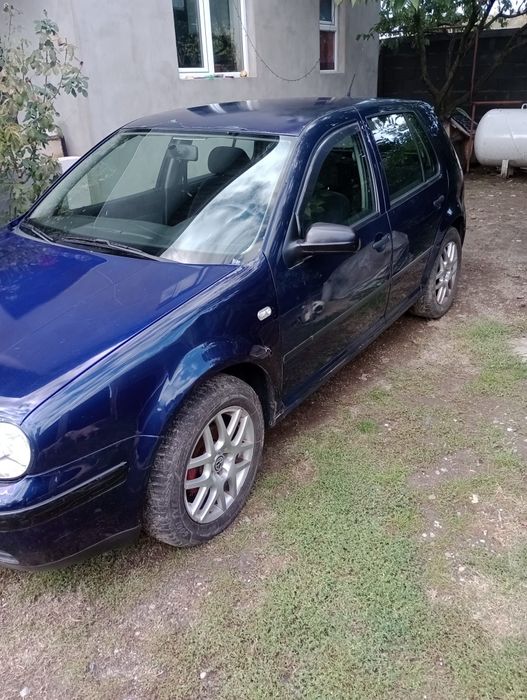 . Volkswagen Golf 4 – 1.4 benzină 16V (75 CP), motor refăcut, întrețin